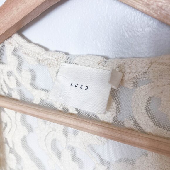 Lush Cream Lace Top - Picture 5 of 11